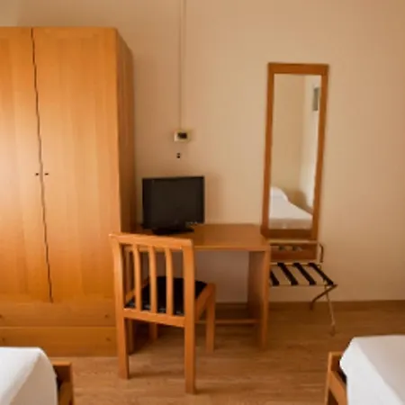 Hotel Toscana 3*